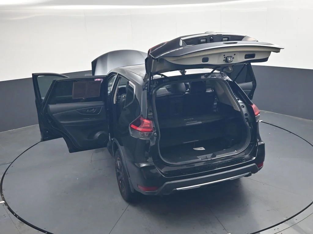 Used 2020 Black Nissan S image 52