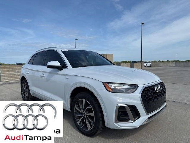 2023 Audi Q5 45 Premium's photo