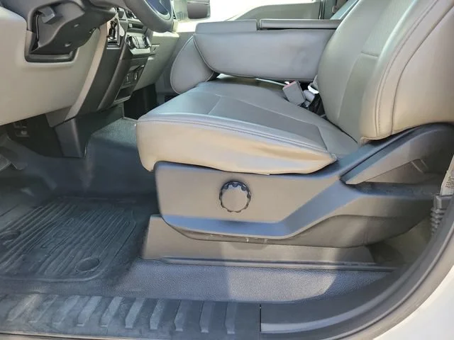 Used 2017 Oxford White Ford XL image 7