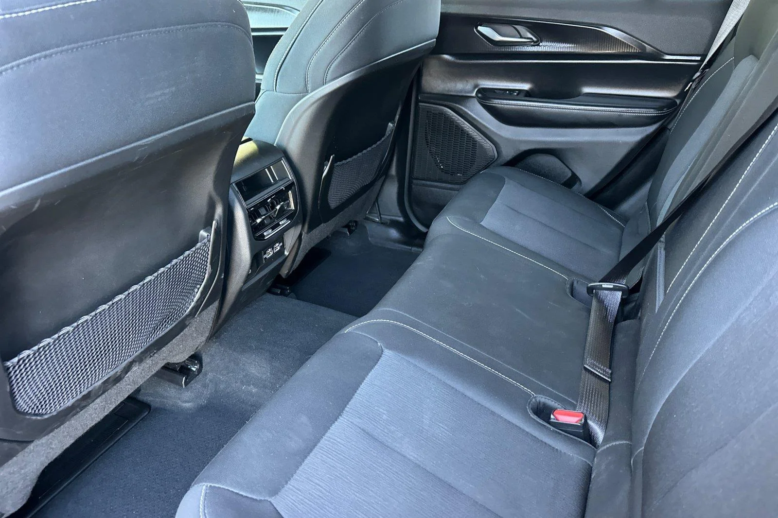 2025 Jeep Grand Cherokee Laredo - Photo 11
