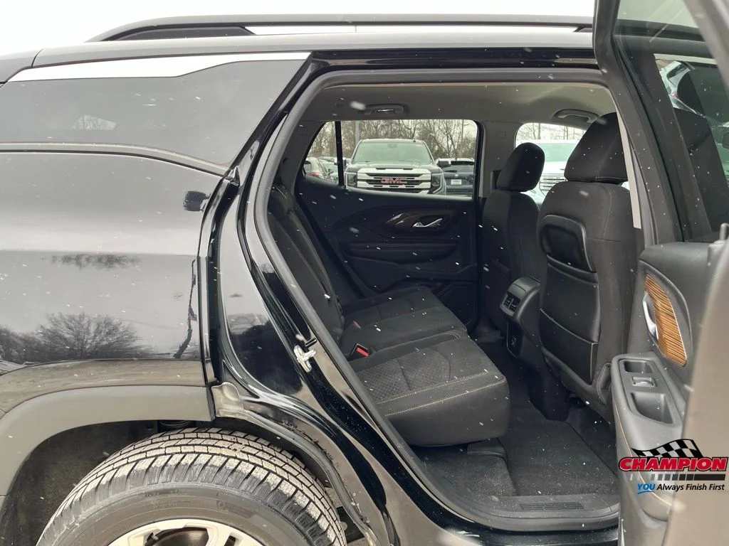 Used 2018 Black GMC SLE image 35