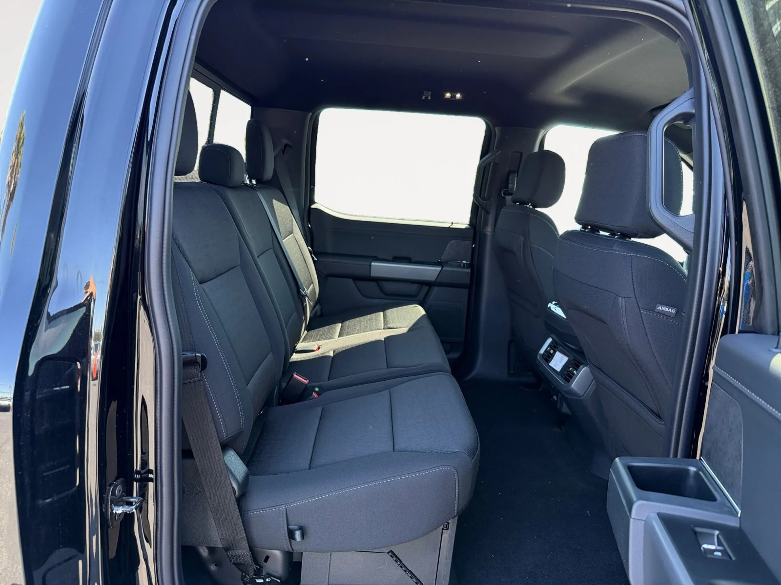 2025 Ford F-150 XLT - Photo 18