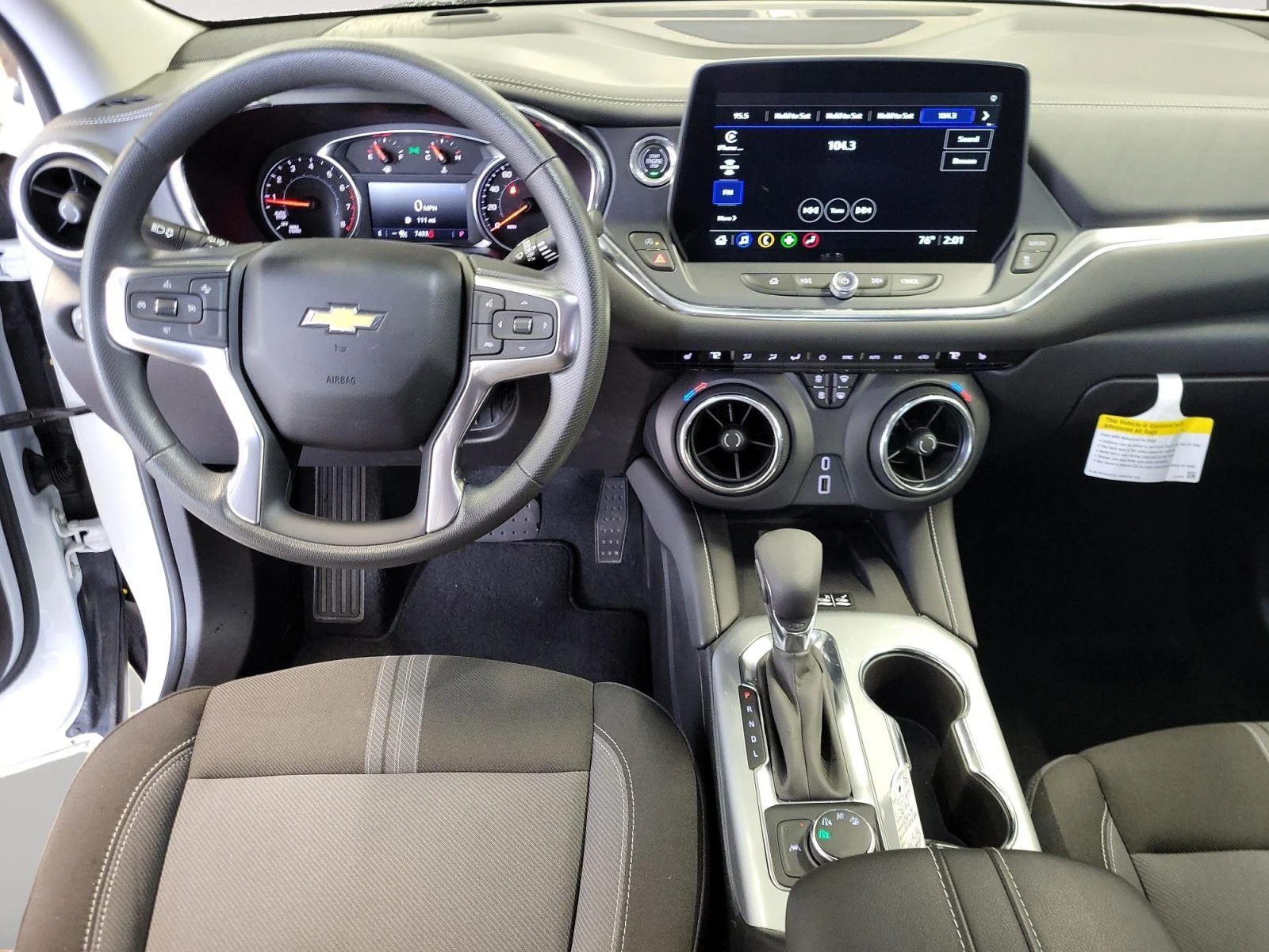 Used 2024 Summit White Chevrolet LT image 11