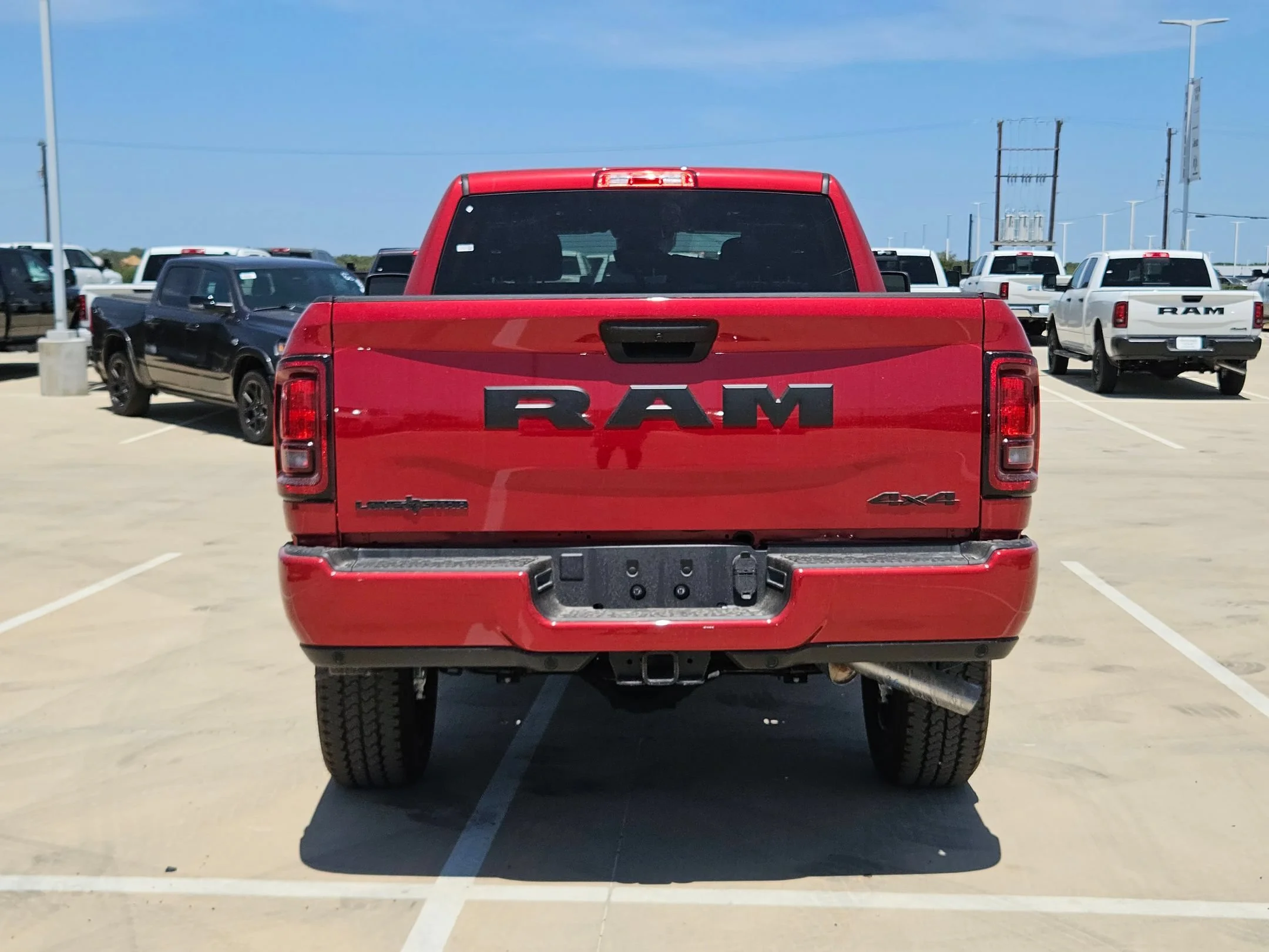 New 2026 Molten Red Pearl-Coat Exterior Paint RAM Big Horn image 4