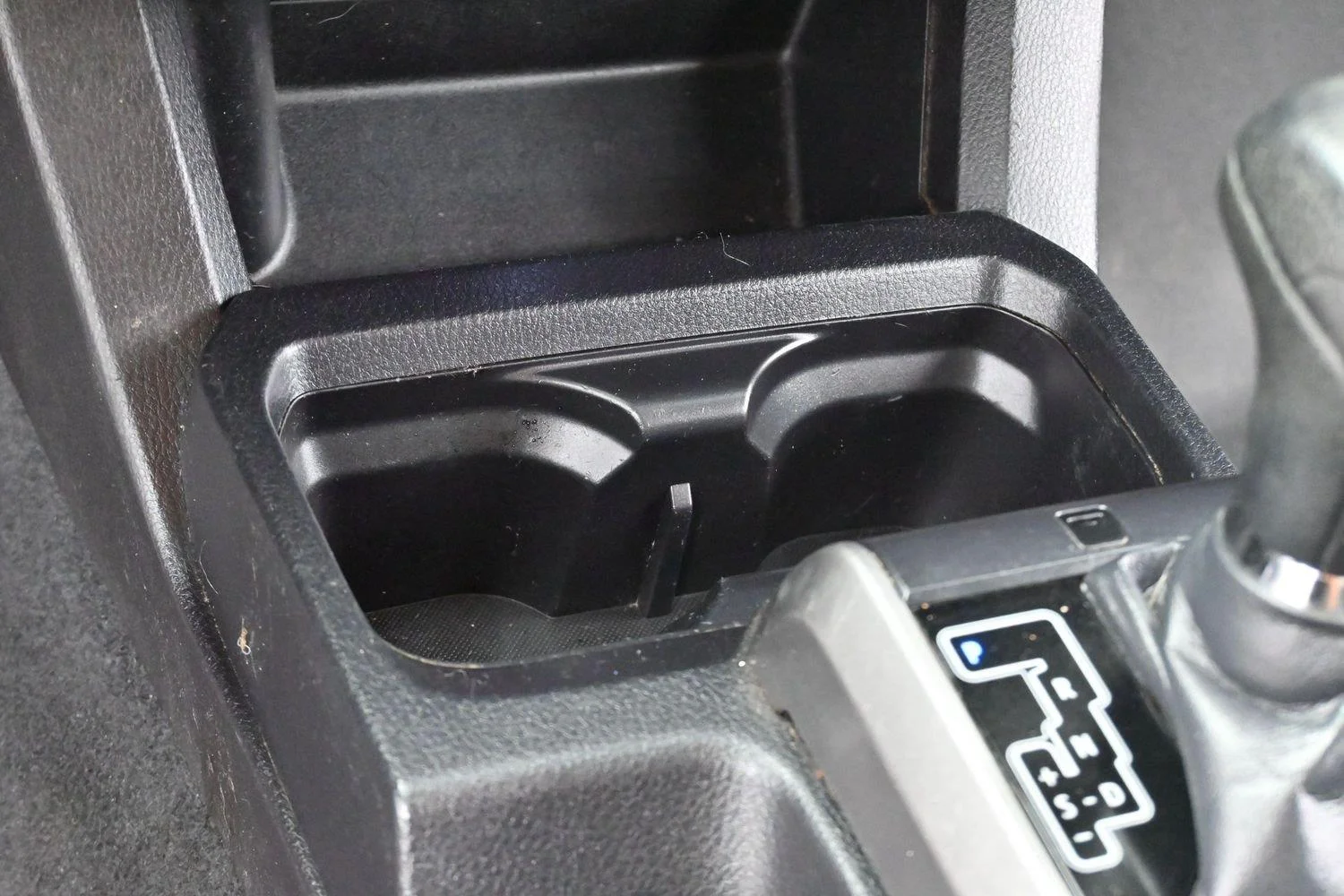 Used 2016 Black Toyota SR image 19
