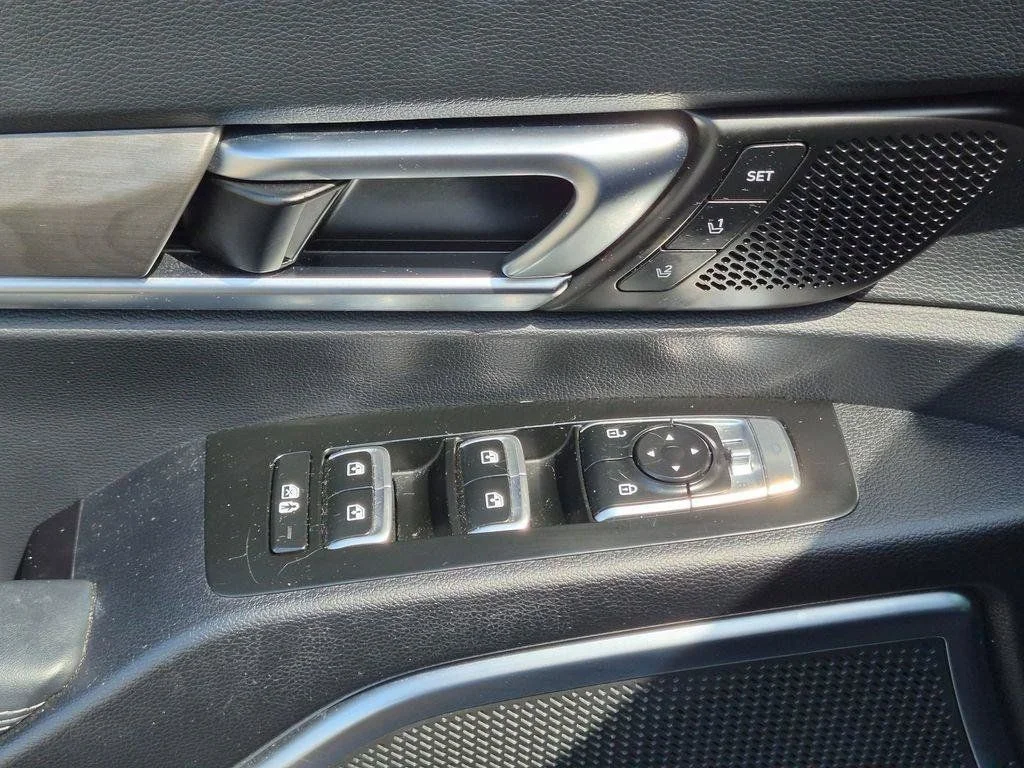 Used 2024 Black Kia SX X-Line image 14