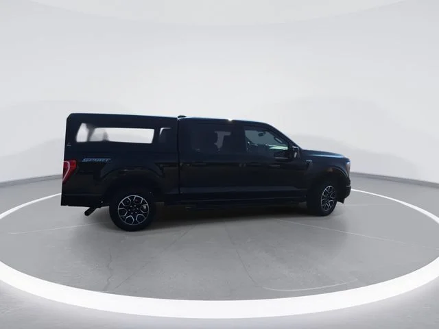Used 2023 Black Ford XLT image 9