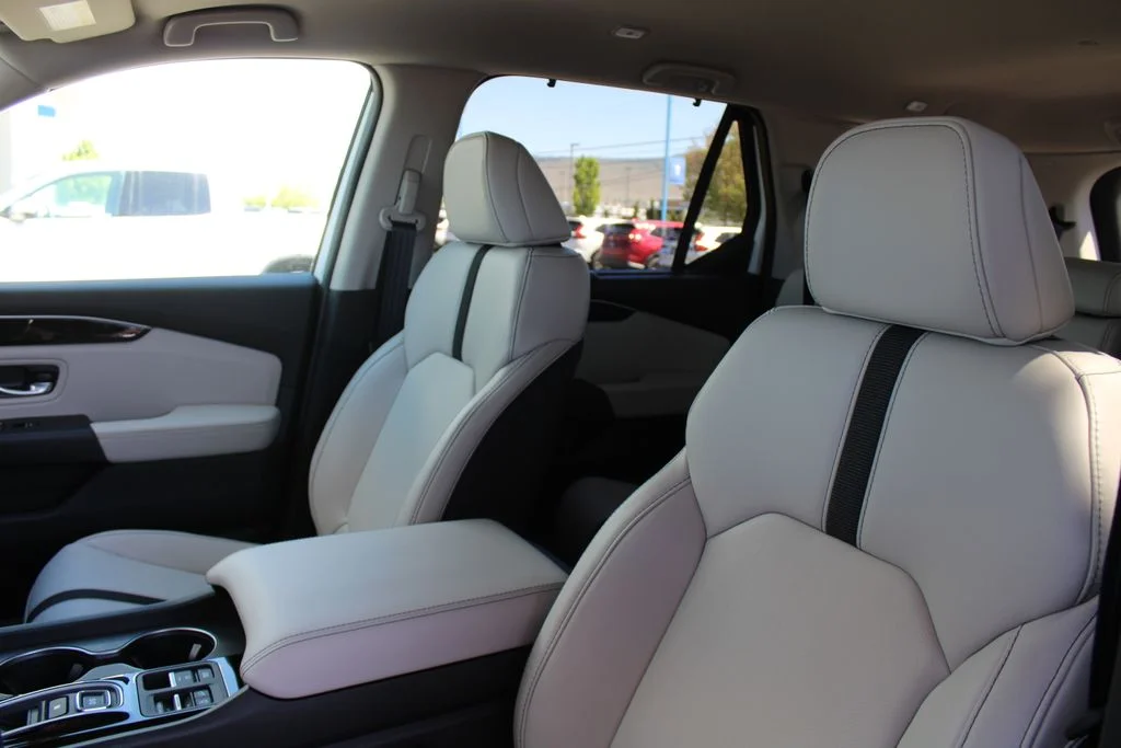 New 2026 Platinum White Pearl Honda AWD EX-L image 15