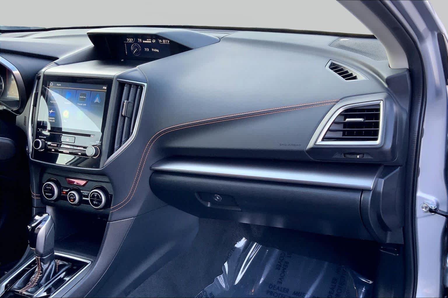 Used 2023 Ice Silver Metallic Subaru Limited image 19