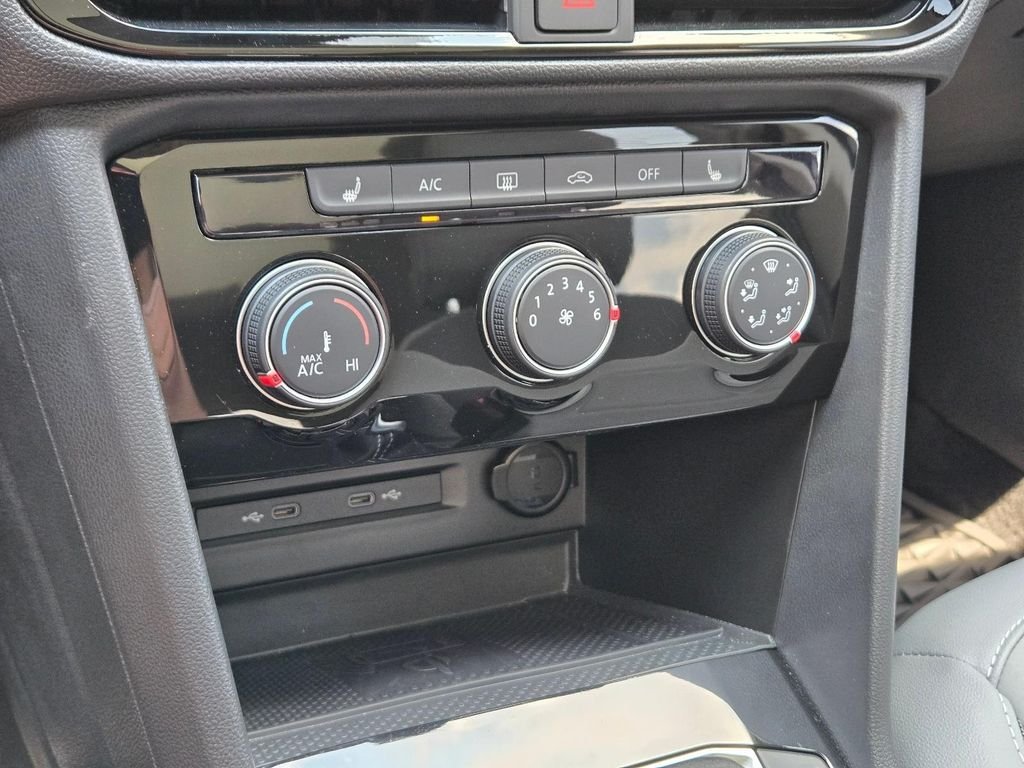 2023 Volkswagen Taos SE - Photo 25