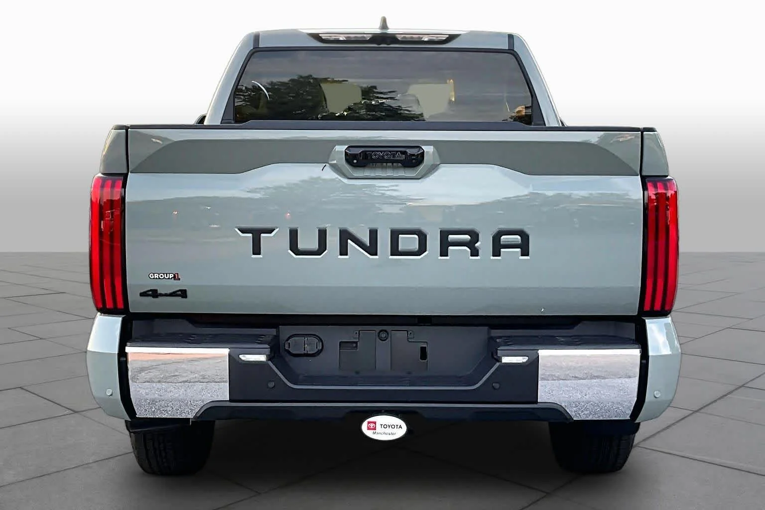 New 2026 Lunar Rock Toyota SR5 image 4