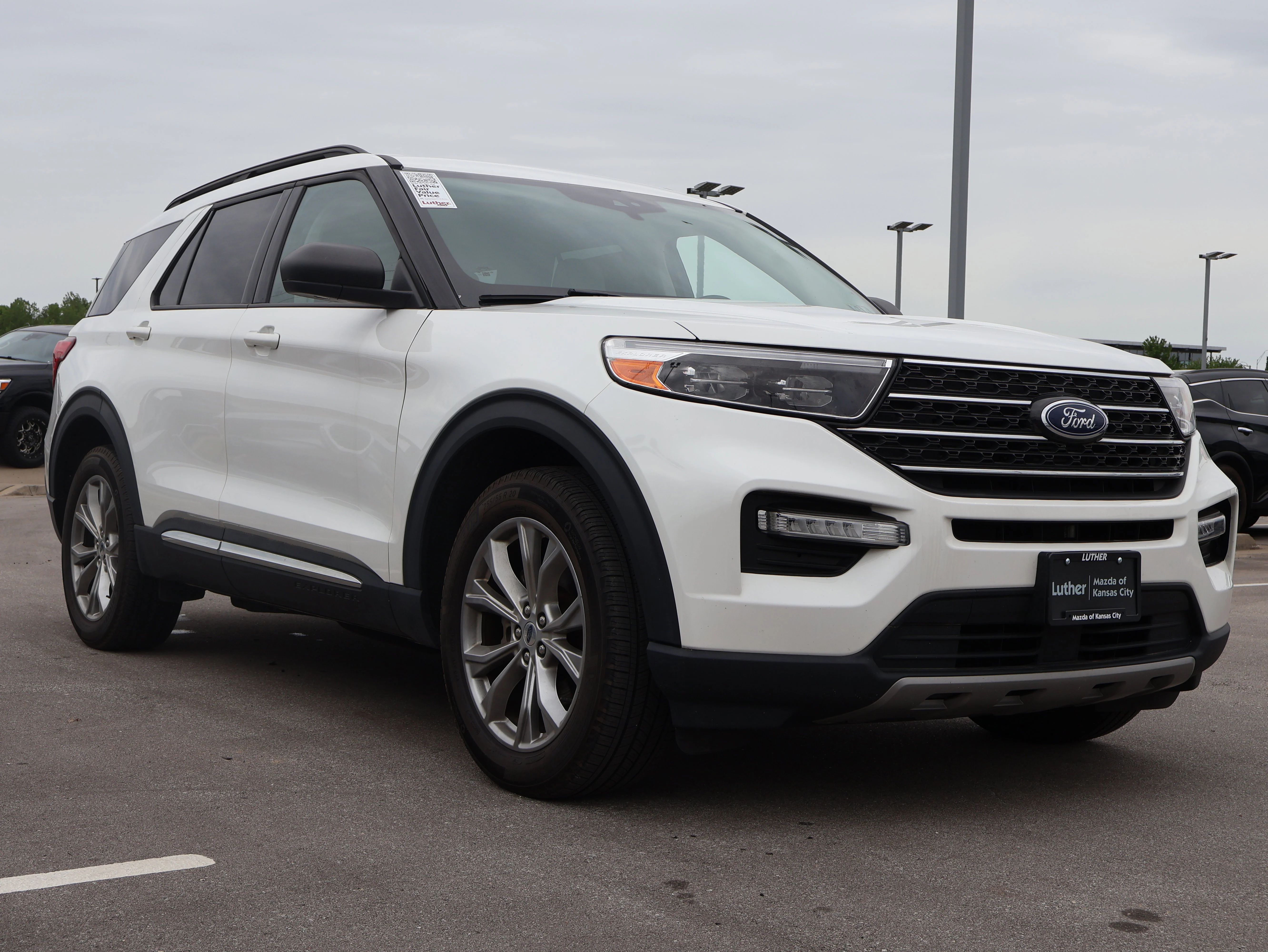 Used 2023 Ford Explorer XLT with VIN 1FMSK8DH5PGB93776 for sale in Kansas City