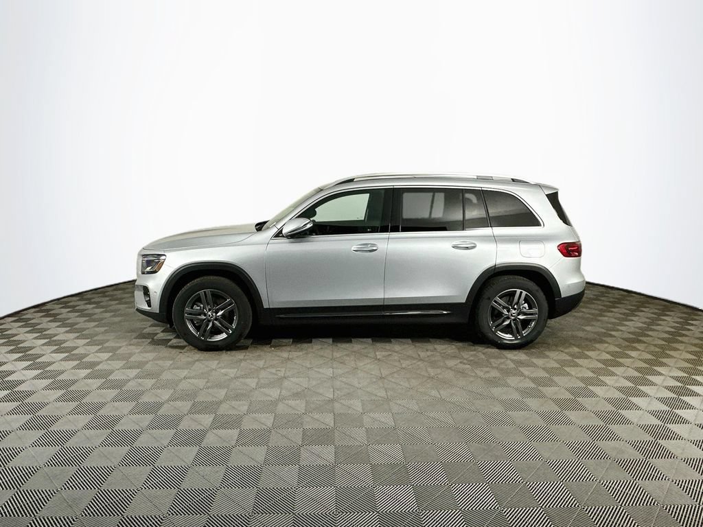 New 2026 Cirrus Silver Metallic Mercedes-Benz GLB 250 image 34