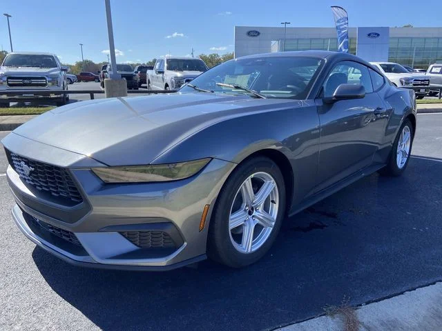 2026 Ford Mustang EcoBoost Fastback's photo