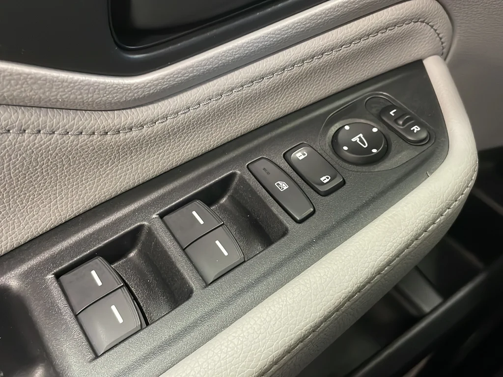 Used 2019 Gray Honda Touring image 39