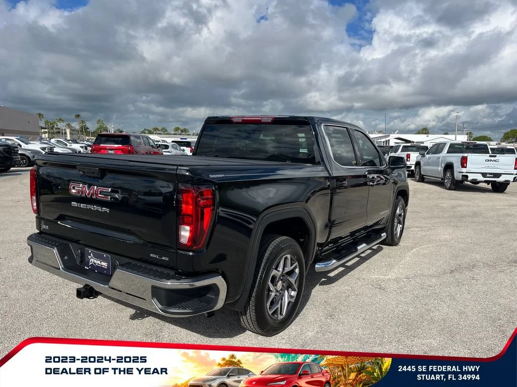 New 2026 Onyx Black GMC SLE image 5