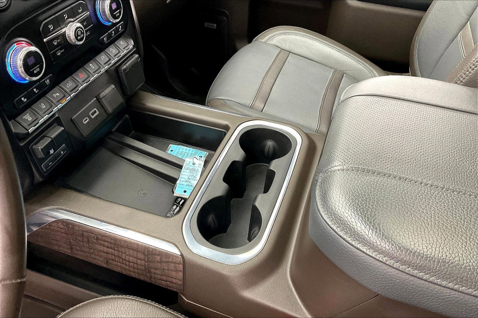 2023 GMC Sierra 2500 HD Denali photo 6