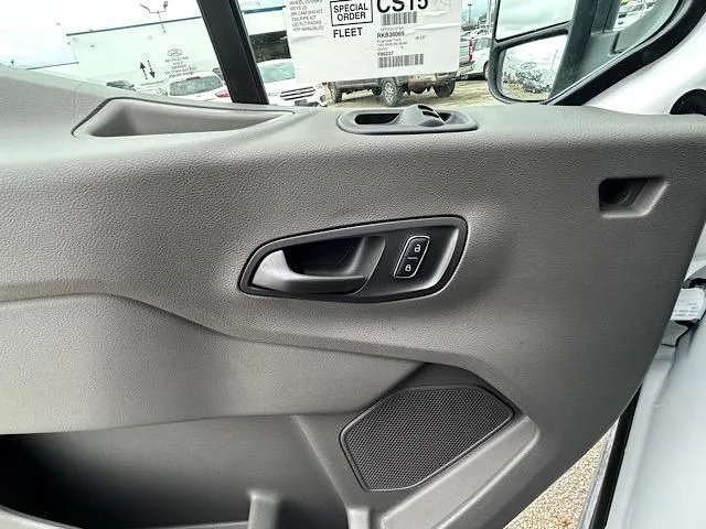 2024 Ford Transit Cutaway Base - Photo 28