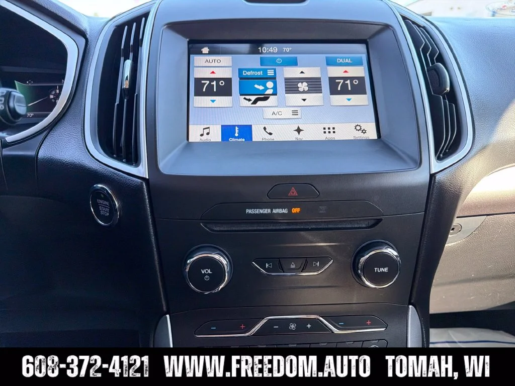 Used 2016 Black Ford SEL image 18