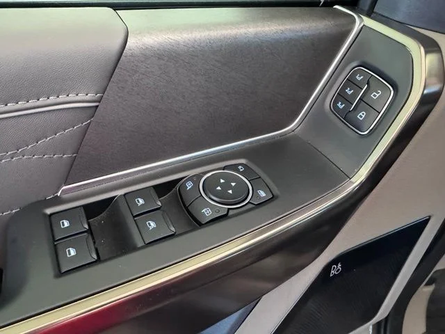 New 2026 Gray Ford Platinum image 10