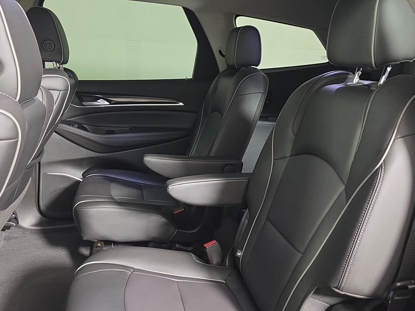 Used 2020 Ebony Twilight Metallic Buick Avenir image 37