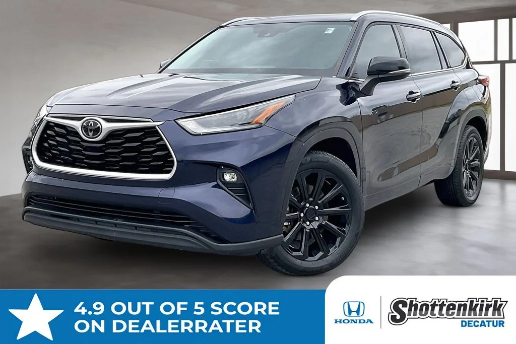 Used 2021 Blue Toyota XLE image 1