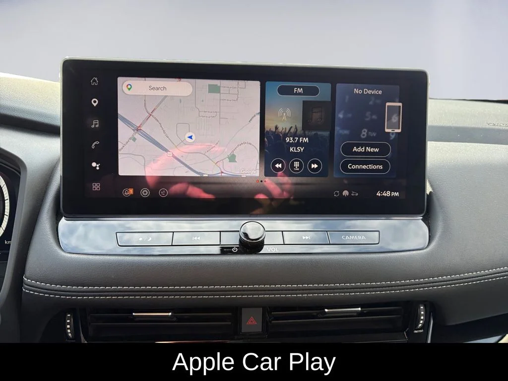 Used 2025 Red Nissan SL image 12