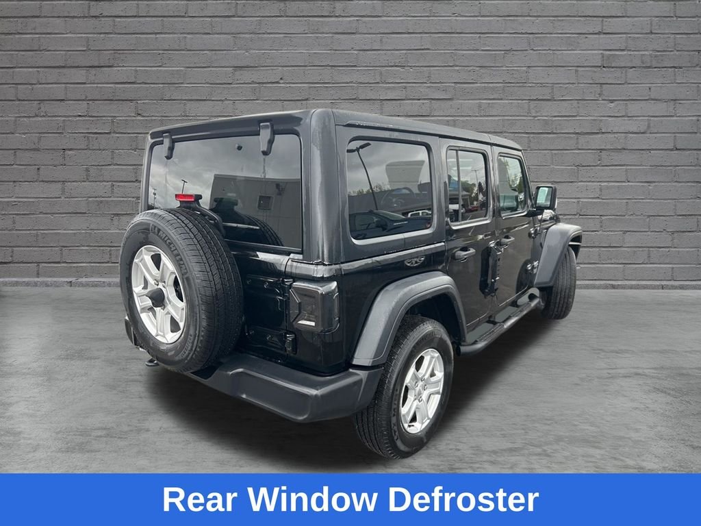 Used 2018 Black Jeep Unlimited Sport S image 9