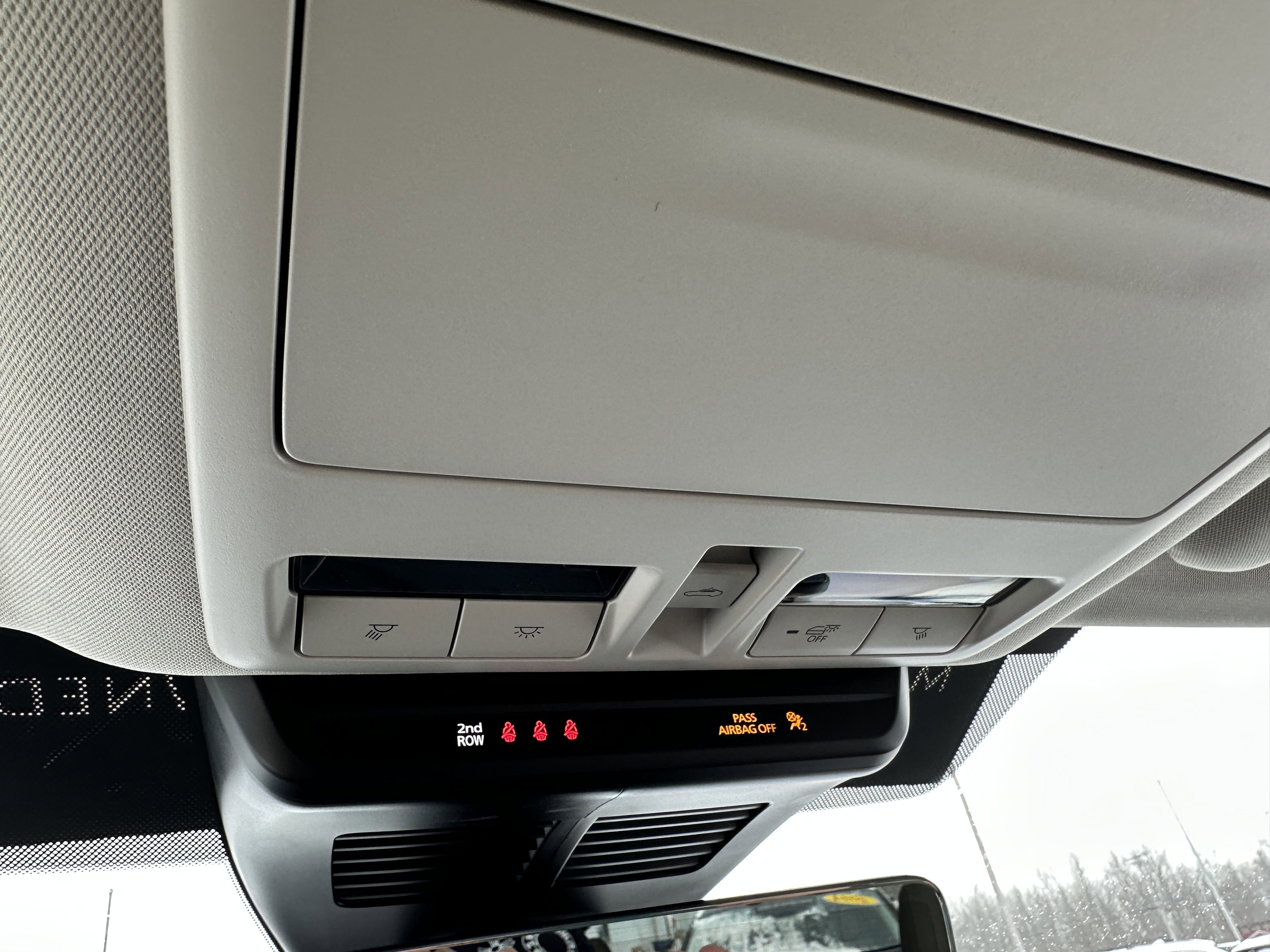 Used 2025 Rhodium White Premium Mazda Premium image 41