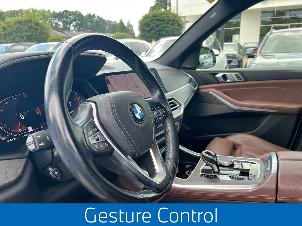 Used 2021 White BMW sDrive40i image 9