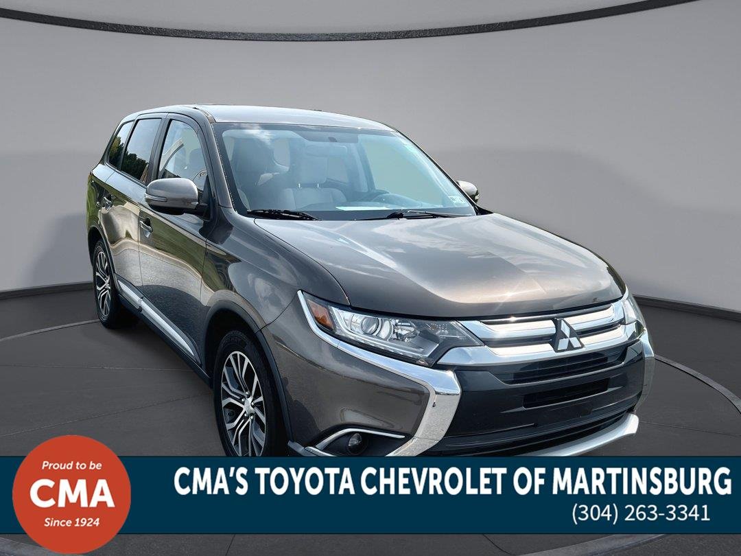 Used 2016 Quartz Brown Metallic Mitsubishi SE image 1