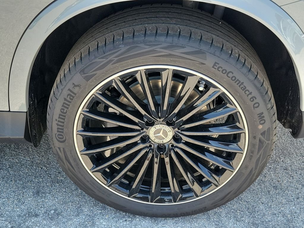 New 2026 Gray Mercedes-Benz GLC 300 image 8