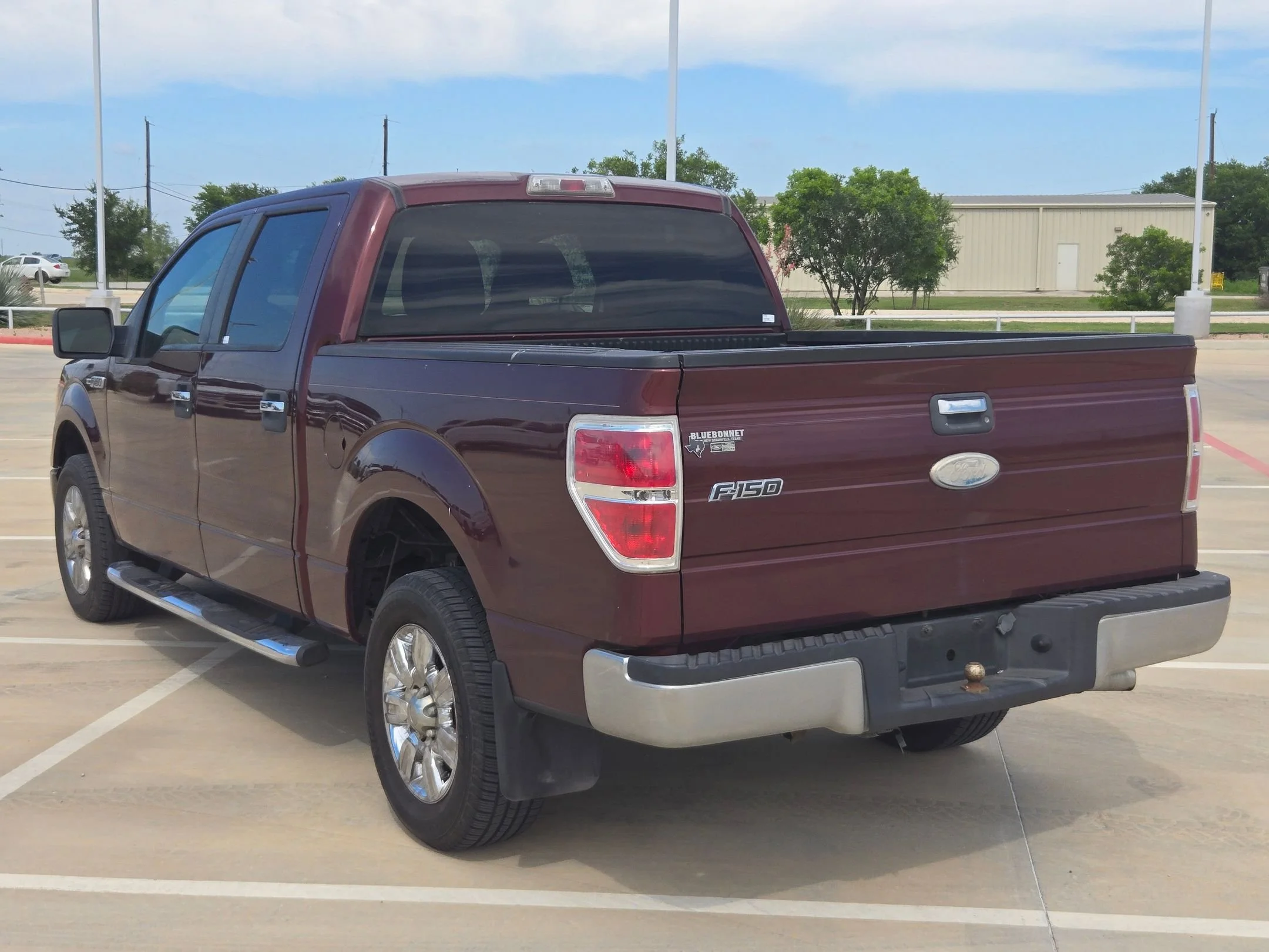 Used 2010 Red Ford XLT image 5