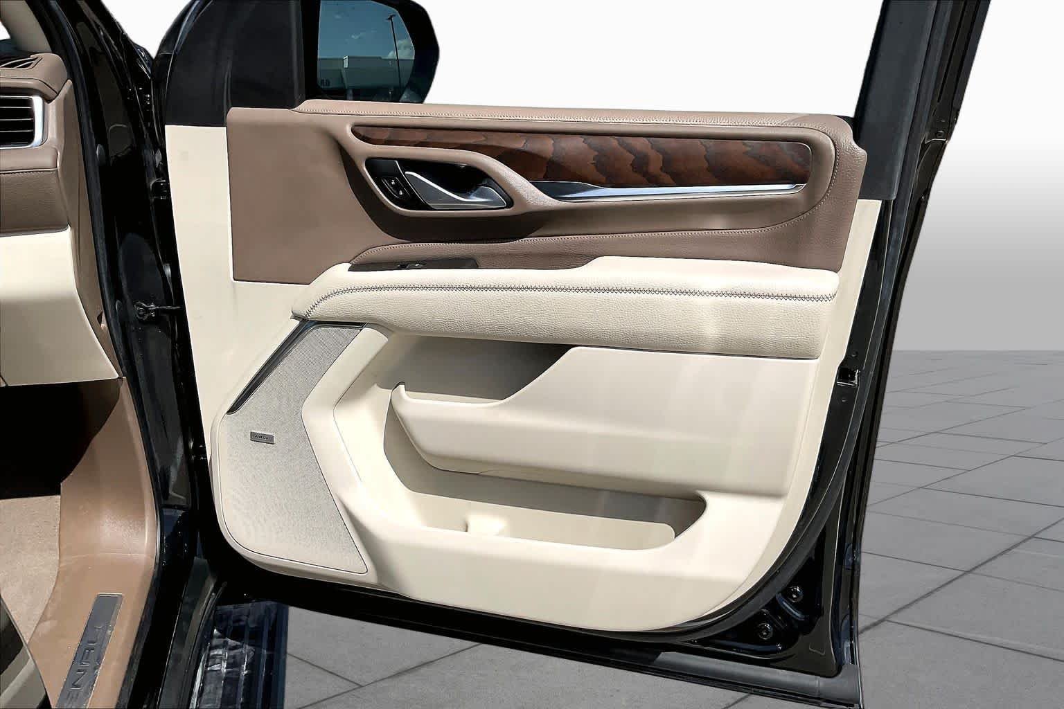 Used 2022 Onyx Black GMC Denali image 23