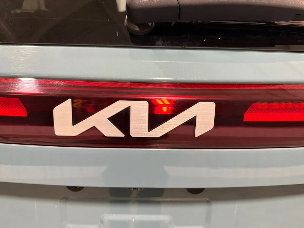 Used 2024 Pluton Blue/Black Roof Kia SX image 9