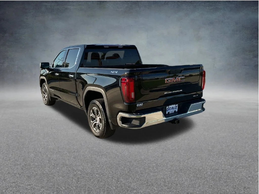 Used 2025 Black GMC SLT image 5