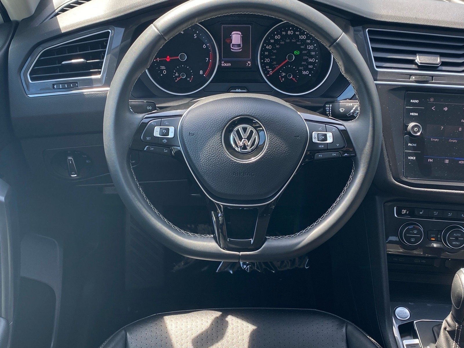 Used 2021 White Volkswagen 2.0T SE image 6
