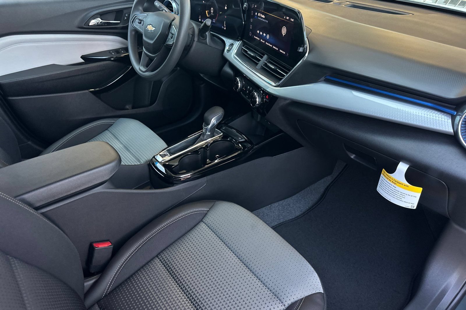 2026 Chevrolet Trax LT - Photo 16