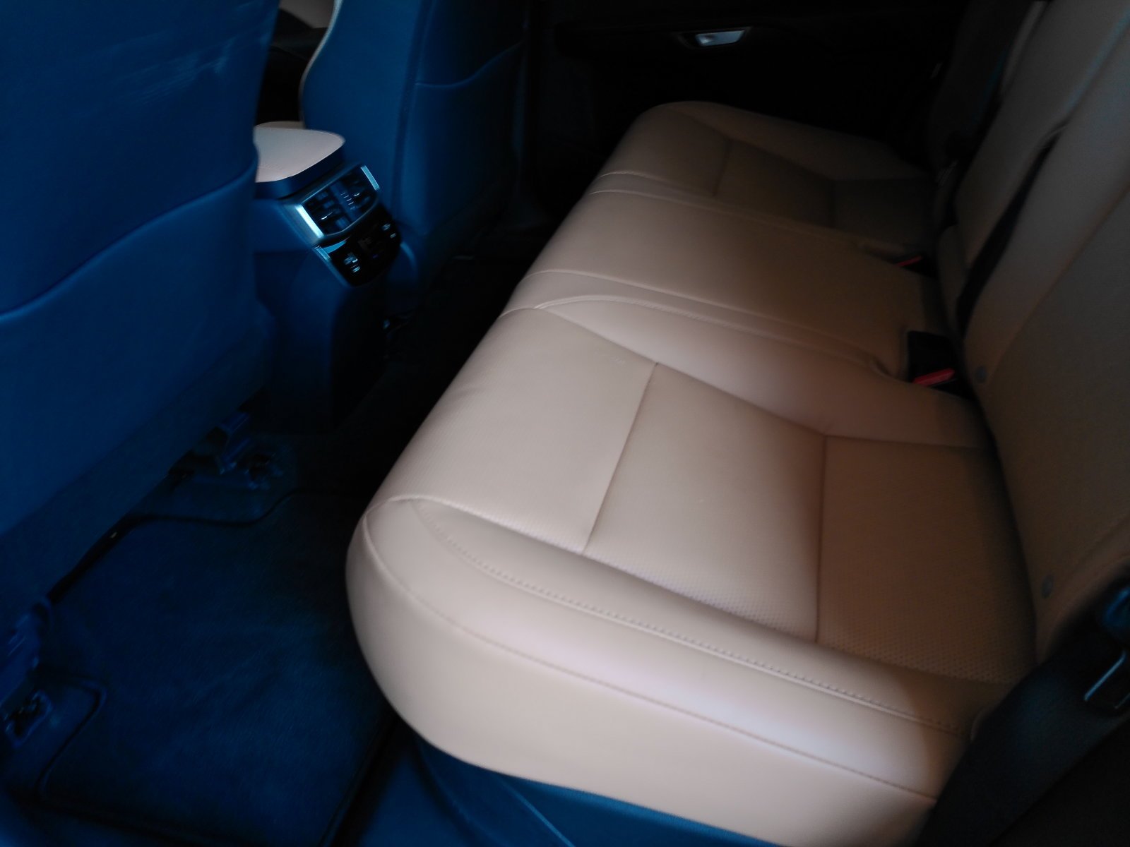 Used 2026 Silver Lexus 350h image 6