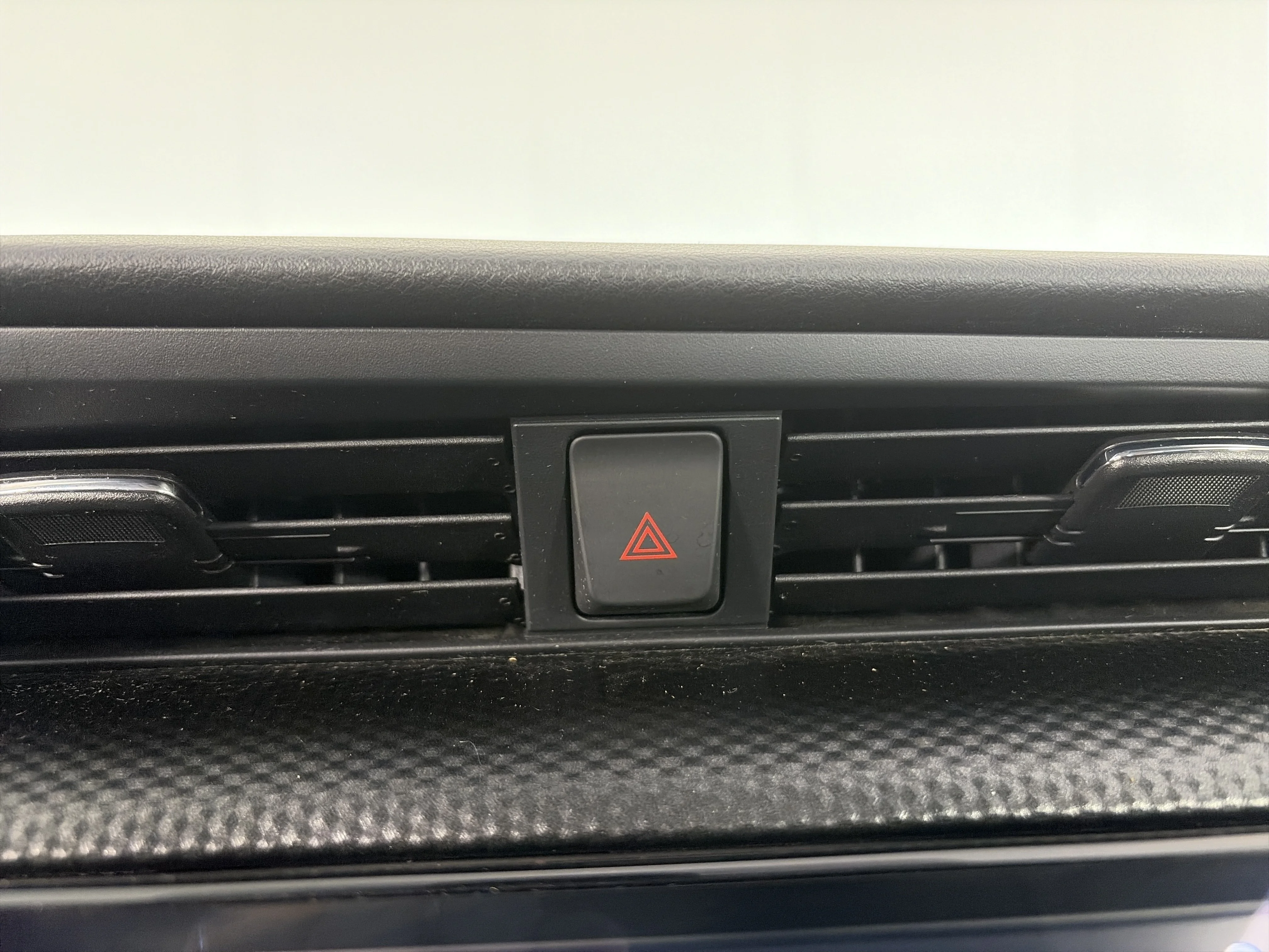 Used 2023 Gun Metallic Nissan SV image 21