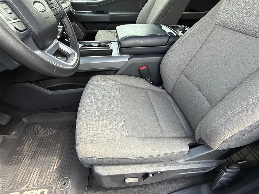 Certified Used 2025 Gray Ford XLT image 13