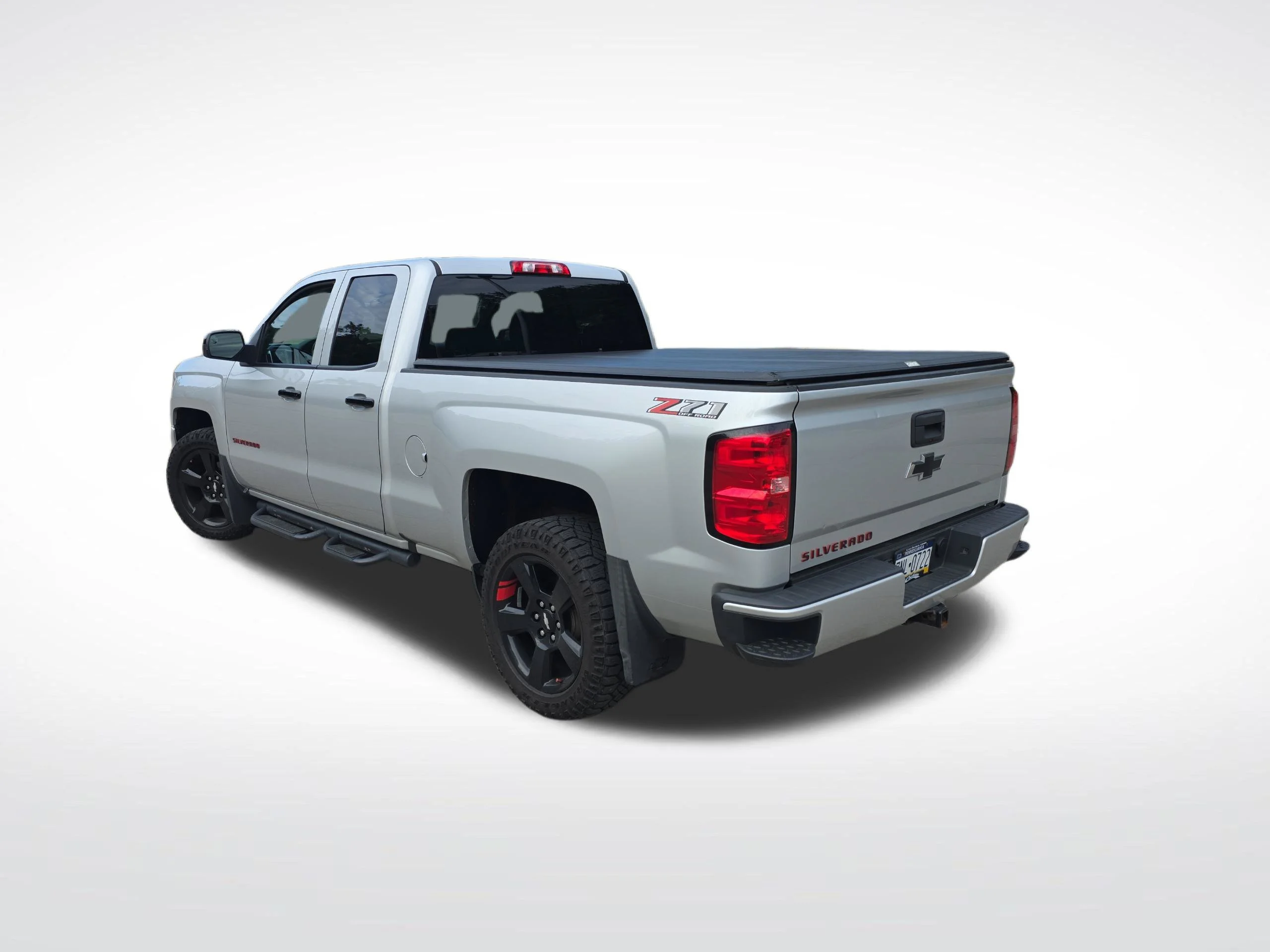 Used 2018 Silver Chevrolet LT image 7