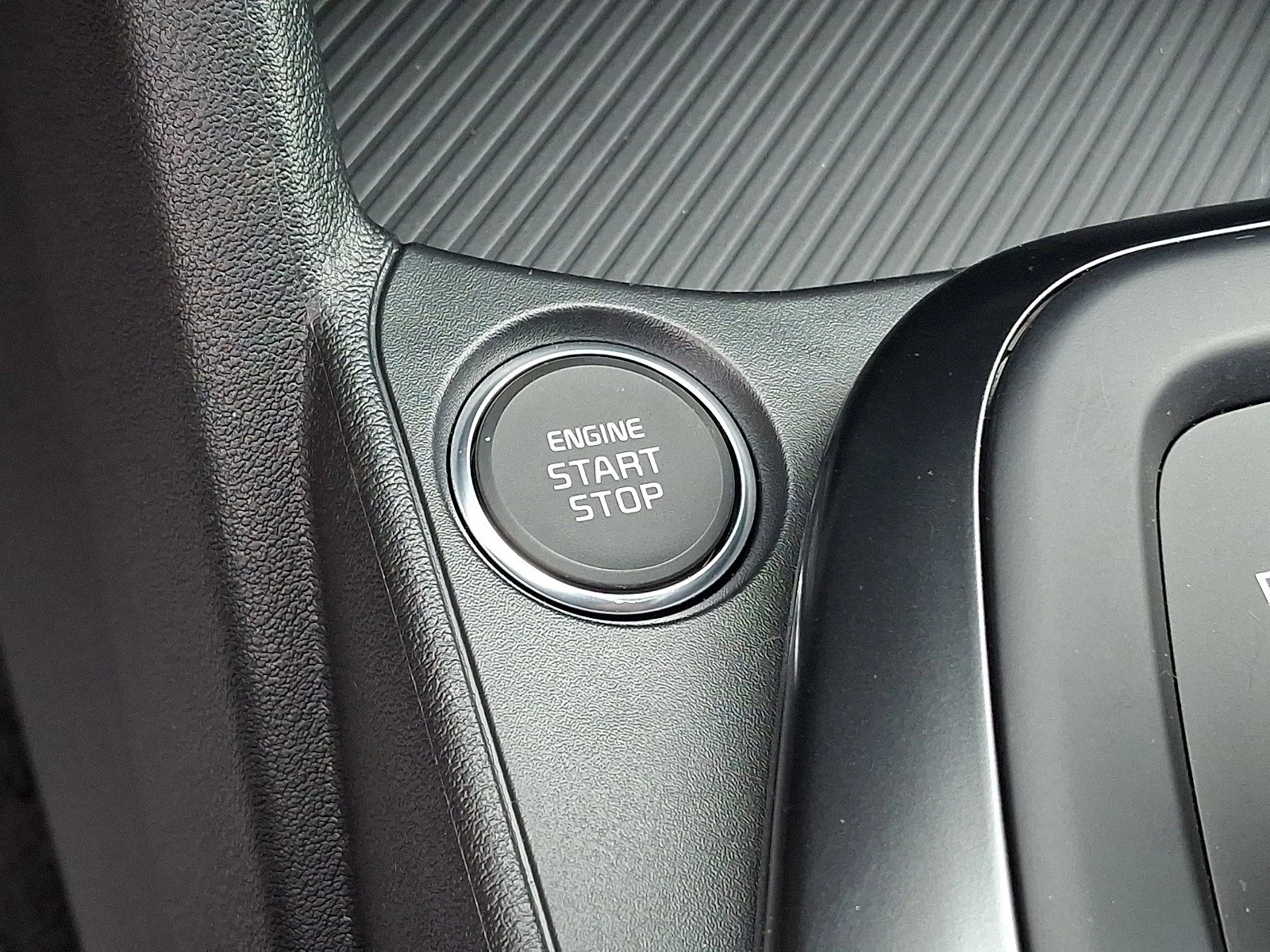 New 2026 Snow White Pearl Kia LX image 10