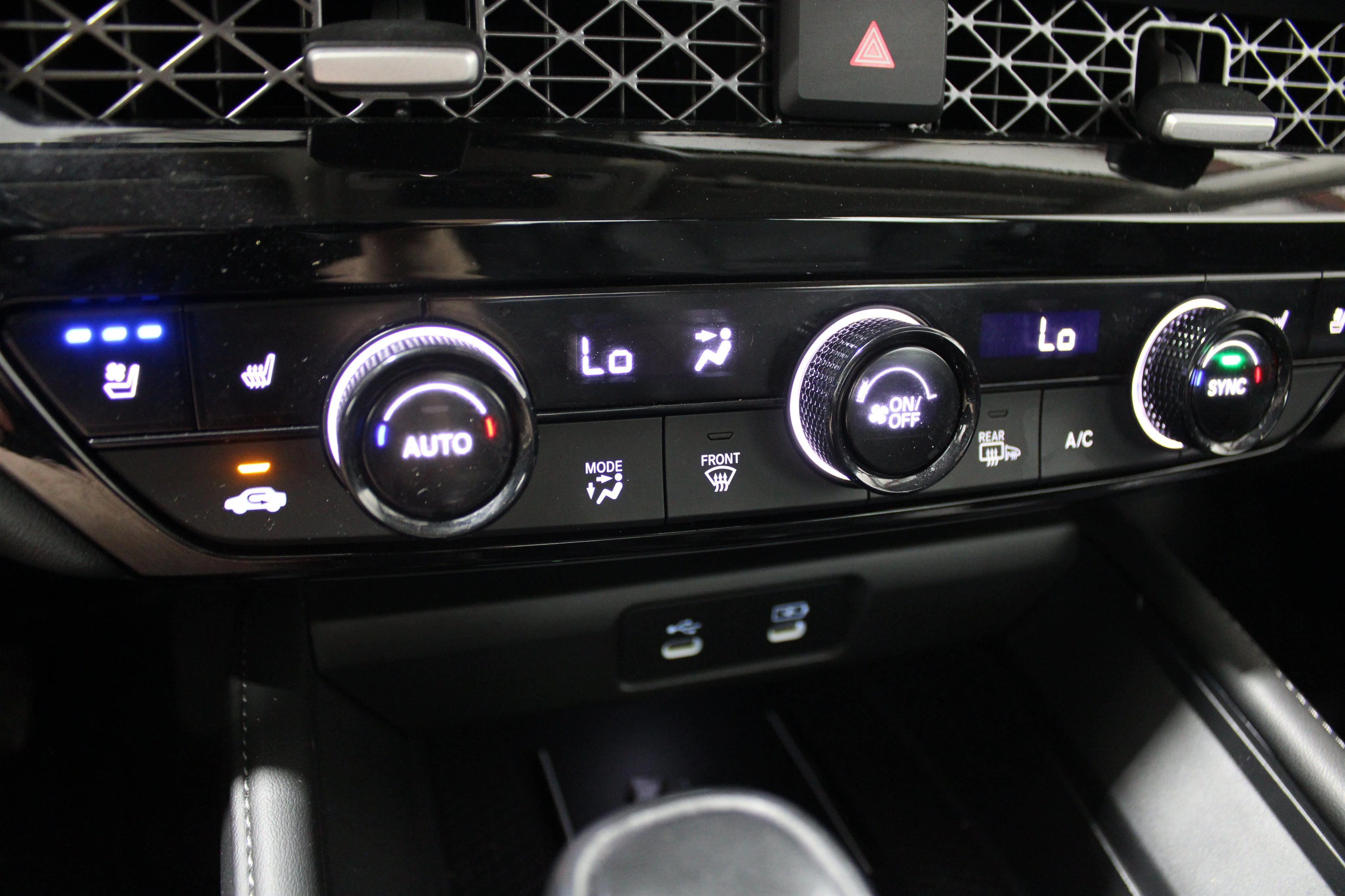 2023 Honda Accord Hybrid Touring - Photo 16