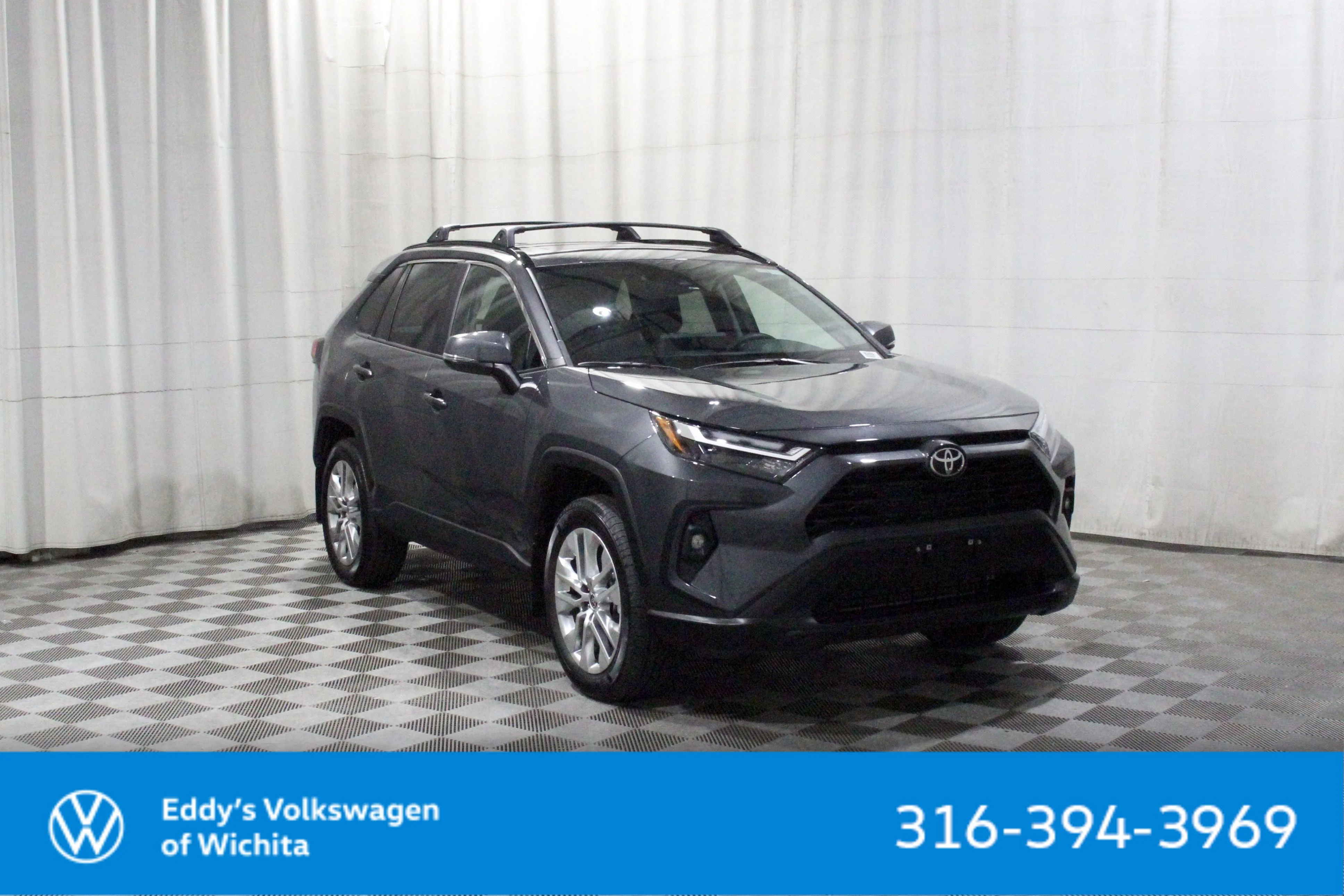 Used 2025 Gray Toyota XLE Premium image 1