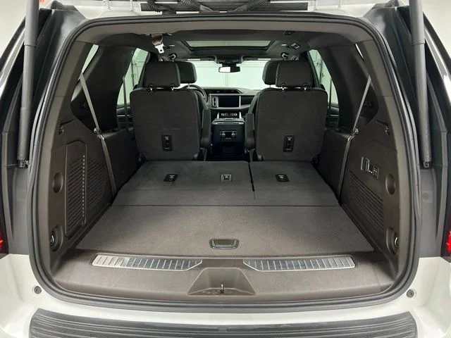 Used 2023 White GMC Denali image 47