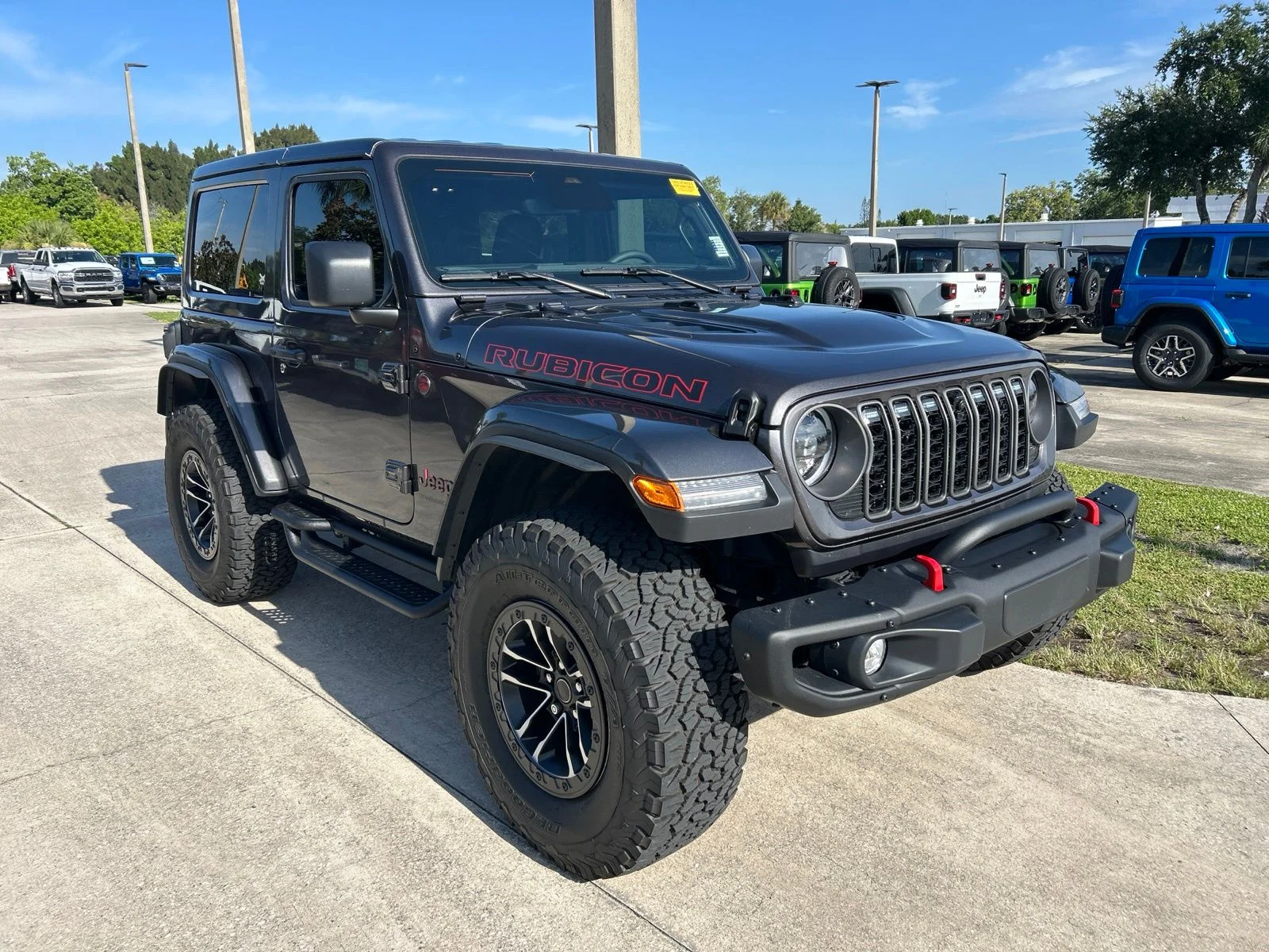 Used 2026 Gobi Clearcoat Jeep Rubicon X image 7