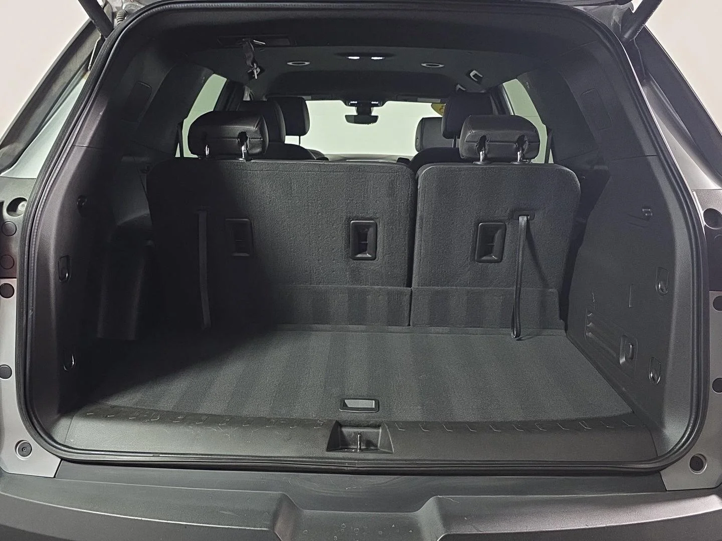 Used 2023 Sterling Gray Metallic Chevrolet RS image 3