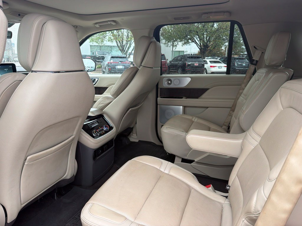 Used 2021 Blue Lincoln Reserve image 11