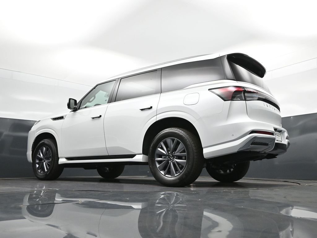 New 2026 RADIANT WHITE INFINITI Pure 2WD image 43